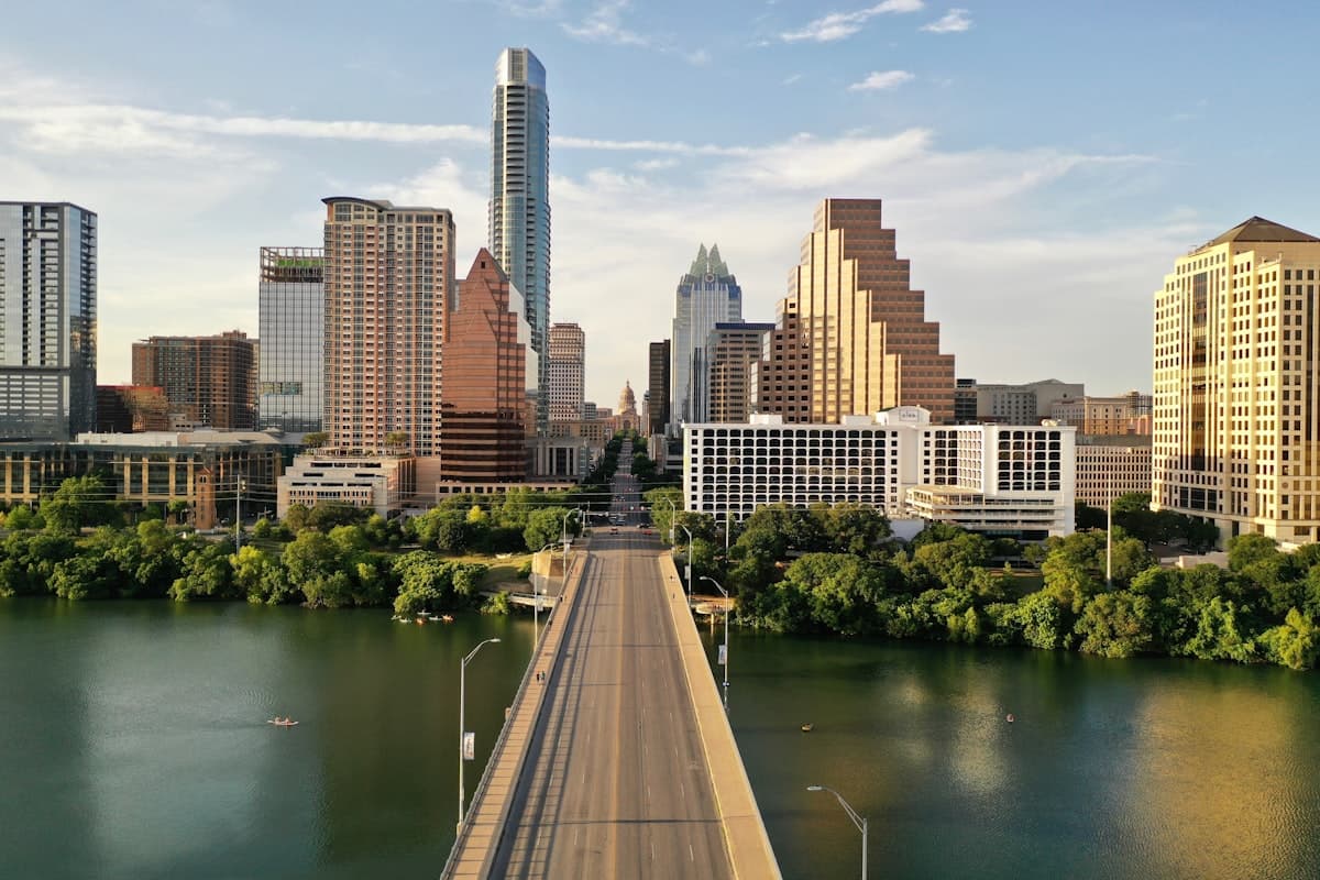 Best Stays Near UT for a Long Visit 2026: Extended Stay Options